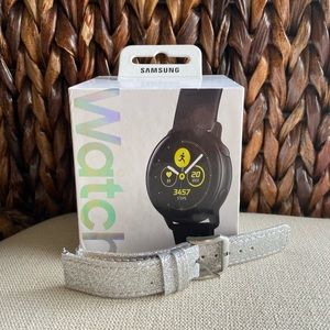 Samsung Galaxy Watch Active + Extra Band!